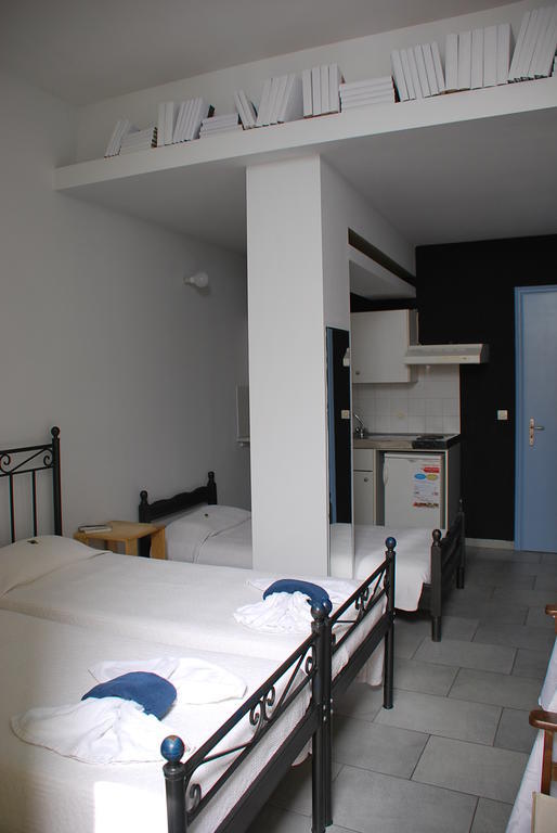 Aparthotel Oikeion Ermupoli Pokój zdjęcie